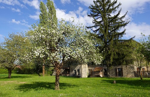 Ruffey-sur-Seille Maison | Moulin au fil de l'eau, Jura