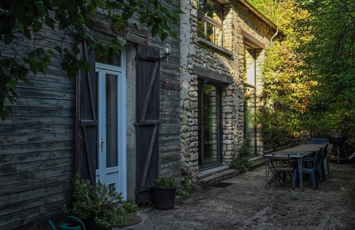 Chateau-Landon Maison | Moulin de Moucheny 200m² au bord de la rivière, à seulement 100 km de Paris