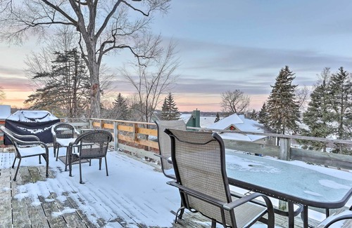 Mound Maison | Mound Home w / Deck - À 5 minutes du lac Minnetonka!