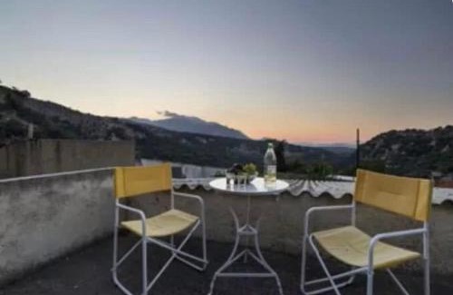 Monopari Maison | Moundros 1620 Venetian Residence
