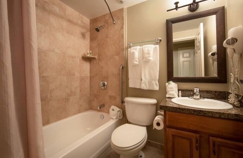 Windsor Station Balnéaire | Mount Ascutney in Brownsville Vermont an Enchanting Holiday Inn Club Resort