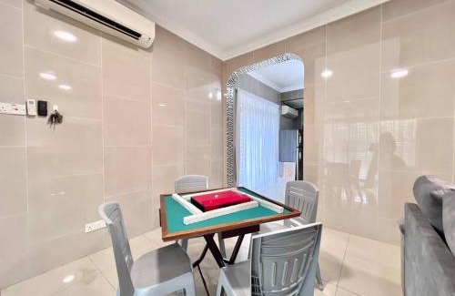 Taman Mount Austin Maison | Mount Austin Landed Corner House 11 pax BBQ Pit Mahjong