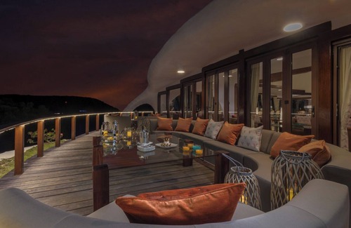 Lance aux Epines Maison | Mount Hartman Bay Estate- Main House