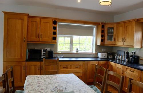 Watch House Village Maison | Mount Leinster View