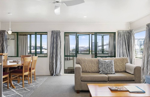 Mount Maunganui Cottage | Mount Sunset - Maison de ville à Mt Maunganui