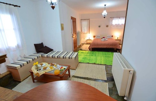 Synikia Mesi Trikalon Lit Et Petit-Déjeuner | Maison de montagne (5 chambres - capacité maximale 10 adultes + 4 mineurs max.16)