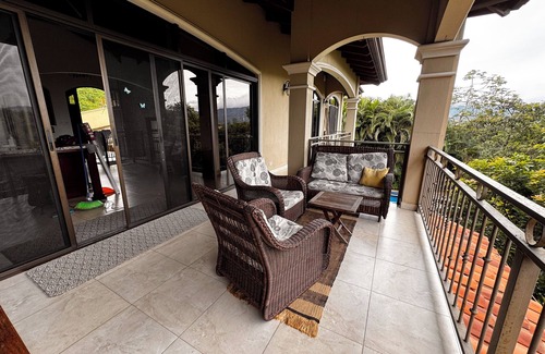 Mercedes Maison | Mountain and city views with convenient access to town!