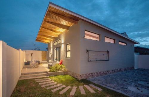 Sandbaai Appartement | Mountain and Sea Cottage