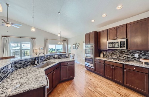 Monument Maison | Mountain Breeze Retreat 30-day rental