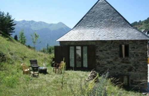 Vilamos Cabine | Mountain cabin a stone's throw from the ski resort of Baqueira Beret.