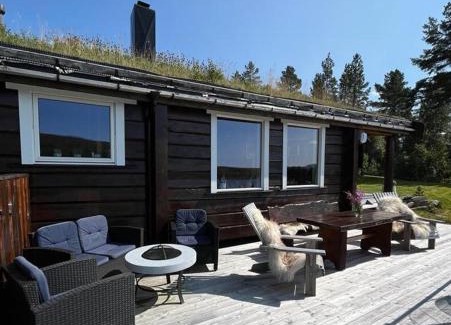 Orkdal Maison | Mountain Cabin By Hundsåvatnet With Large Veranda