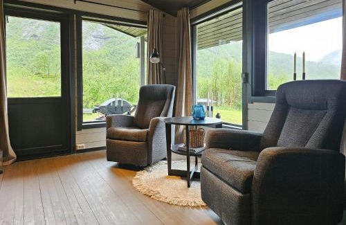 Masfjorden Maison | Mountain Cabin With Magical View And Tranquil Lake