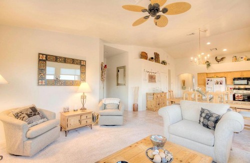 Oro Valley Maison | Mountain Calling 3BR by Casago