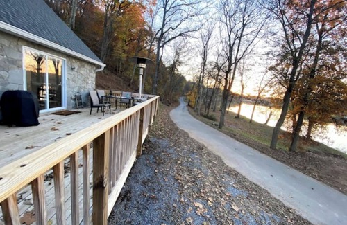 Millville Maison | Mountain Ferry Landing - Riverfront Access