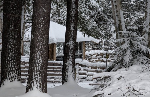 Saranac Lake Maison | Quiet Mountain Home - Steps to ADK Rail Trail!