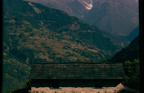 Lumle Cabine | Mountain Lodges of Nepal - Tomijong