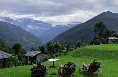 Lumle Cabine | Mountain Lodges of Nepal - Tomijong