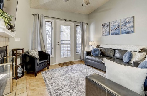 Briargate Copropriété | Mountain Majesty Manor: Family Adventure Getaway