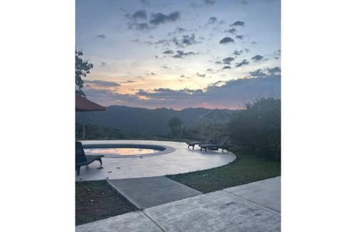 Carara Maison | Mountain Paradise with 9 Waterfalls & guest house