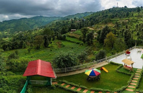 Kaul Villa | Mountain Retreat, Mukteshwar by Ebony Stays| Luxury 6BHK with Himalayan Views