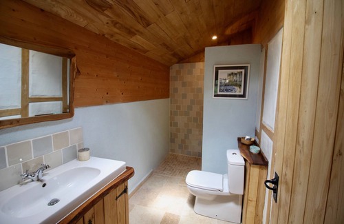Corsavy Autre | Luxe rural en montagne avec bain à remous privé