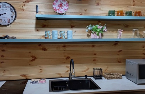 Stepantsminda Chalet De Ski | Mountain Serenity at cozy, Kazbegi Chalet