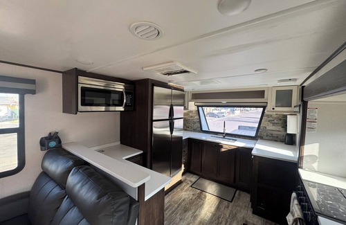 Draper Maison | Mountain Shadows RV & MHC