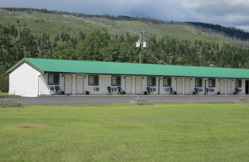Barriere Hôtel | Mountain Springs Motel & RV Park