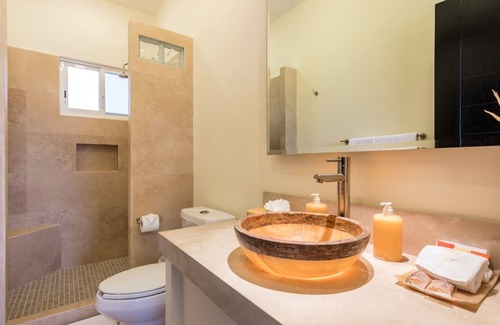 San Pedro Mixtepec Station Balnéaire | Mountain View 2 Bedroom Residence with Resort Amenities Steps from the Beach!