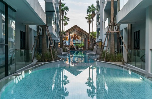 Cherngtalay Appartement | Mountain view apartment in Surin, washer, wifi