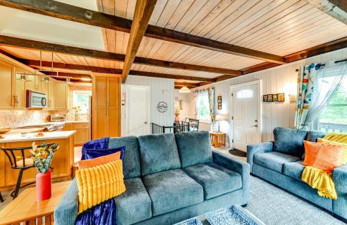 Denver Maison | Mountain-View Catskills Casita Hike, Fish and Golf!