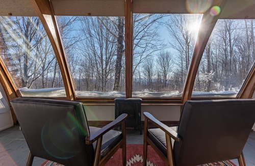 Denver Chalet De Ski | Mountain view chalet-15 minutes to Plattekill and Belleayre