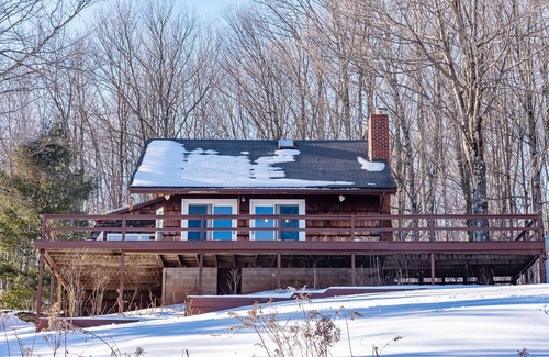 Denver Chalet De Ski | Mountain view chalet-15 minutes to Plattekill and Belleayre