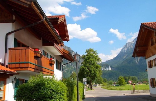 Schwangau Copropriété | Appartement luxueusement meublé avec vue sur Neuschwanstein et les montagnes