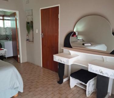 Umjindi Maison | Mountain View Cottage