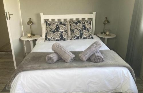 Dullstroom Maison | Mountain View Farm Cottage 4X4 Vehicles ONLY