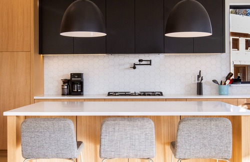 Squamish Maison | Mountain View Home w/ Gym, Sauna & Cold Plunge