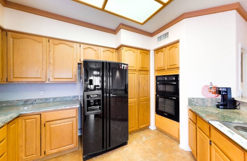 Rancho Vistoso Maison | Mountain-view home with on-site pool/hot tub, private yard, patio