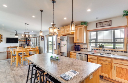 Lander Maison | Mountain-View Retreat in Lander w/ Private Yard!