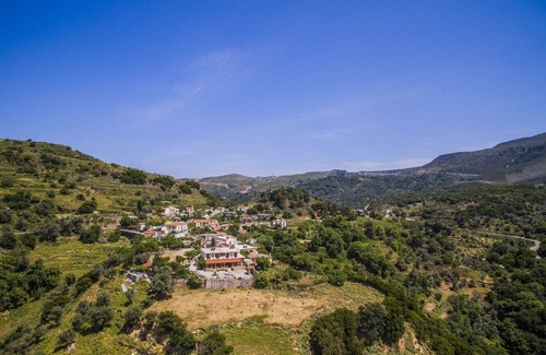 Thronos Lit Et Petit-Déjeuner | Mountain View Room for 4 people