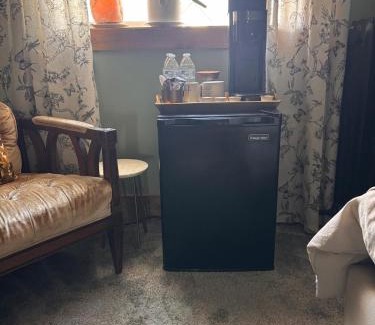 Jim Thorpe Maison | Mountain View Room wPrivate Bath close to downtown