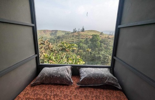 Mannarkkad Cottage | Mountain View Spirit of The Wild at IMark Valley