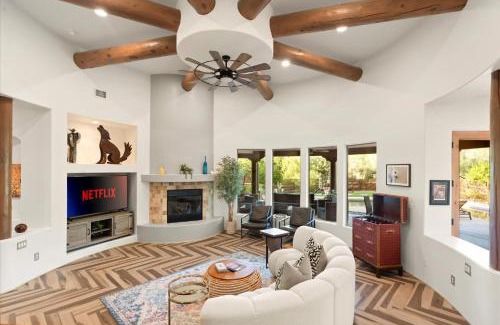 Pinnacle Peak Maison | Mountain Views - Pool - Games - YogaDeck