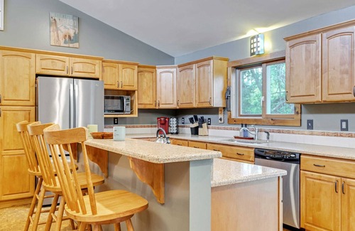 Union Dale Maison | Mountain Views, Private Pond, Mins 2 Elk Mountain