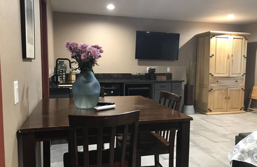 Tucson Appartement | Mountain View’s. Stunning Sunset’s. Outdoor Activities. Minutes From Downtown.
