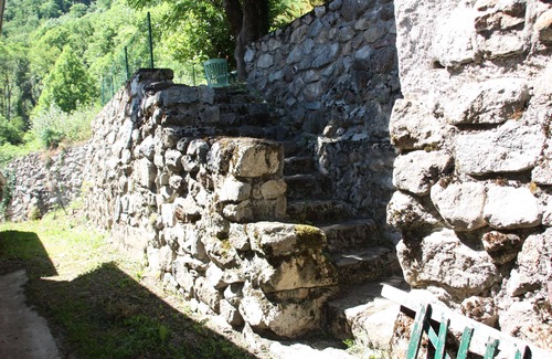 Illier-et-Laramade Maison | Maison de village de montagne pour 6 personnes, ensoleillement maximum.
