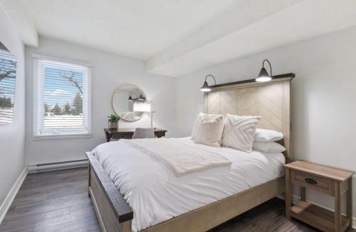 The Blue Mountains Maison | Mountain Walk Chalet Across From Blue Mtn Village