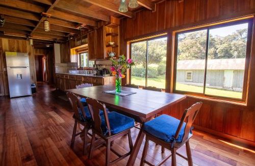 Monteverde Chalet De Ski | Mountain Wonders Chalet