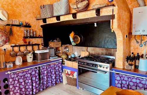 Abrantes Maison | Mouriscas: Maison de campagne luxueuse pour toutes les saisons!