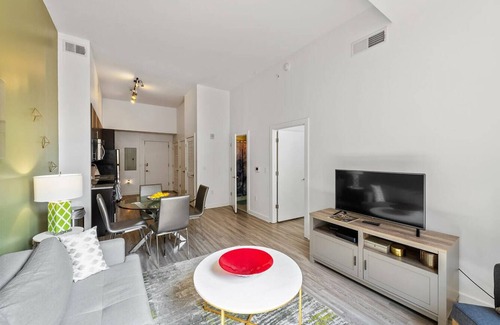 Potomac West Appartement | Move-in ready fully furnished in luxury apartment!